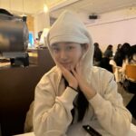 Roh Yoon-seo Instagram - 한 달전 메롱🕯️🌿🎠🌸🍭🍒