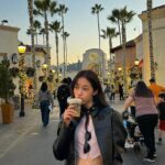 Roh Yoon-seo Instagram - LA 여행기 🌻🎠⛱️🎢✨