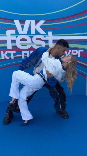 Roman Kagramanov Instagram - ОМЕТЬ СВОЮ АШЛИ🤣♥️
@karinakross