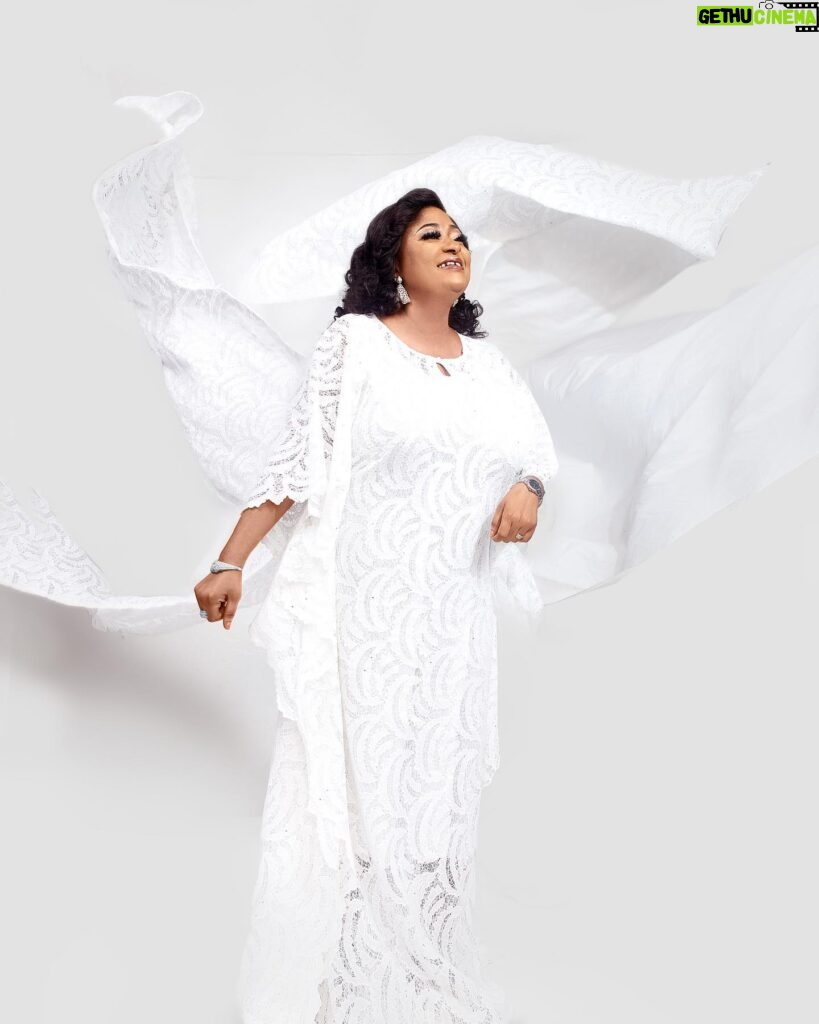 Ronke Oshodi Oke Instagram - I sincerely appreciate your blessings and love. I appreciate you all for your wonderful birthday wishes and prayers. It's always encouraging and refreshing to hear from my dear friends and fans on my special day! Ese gan 😊