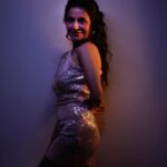 Roop Durgapal Instagram – Of glitter & color.. ✨ ✨ 
.
.
.
.

📸 : @sagarkumarmunjwani 
Wearing @athenalifestyle.in 
Hair & Makeup : @gleamora_simran 
.
.
.
.
#roopdurgapal #photoshoot #photooftheday #phoenix #photography