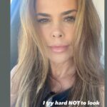 Rosa Blasi Instagram - Oh the irony of trying to look younger only to play older! Grateful to be working with the one and only @andrewdiceclay! I adored him as a fan years before I got to work with him on my first Tv series ever Hitz in 1996, and now again on this film he is starring in ‘Warrior Strong’ in Canada 🇨🇦. Swipe to see 👵🏼