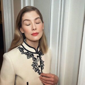 Rosamund Pike Thumbnail - 154K Likes - Top Liked Instagram Posts and Photos