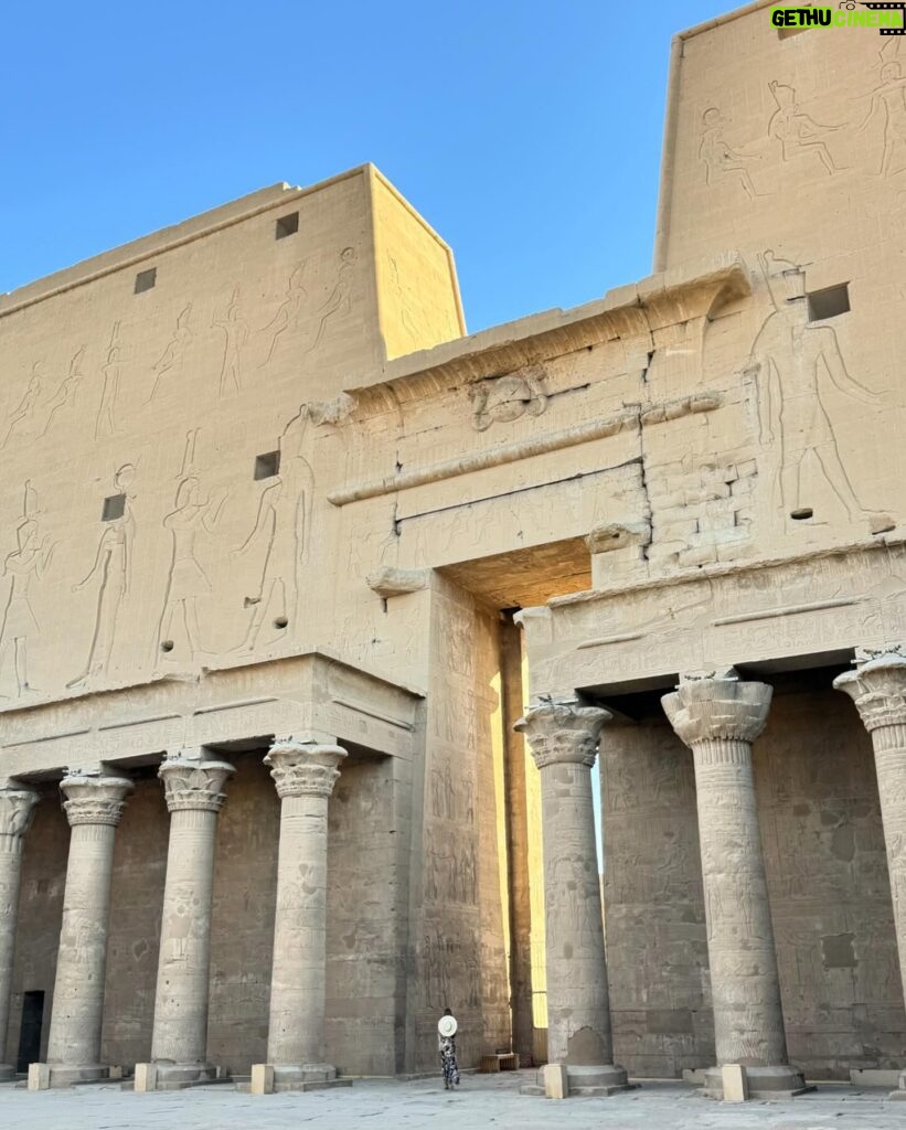 Rosanna Zanetti Instagram - Navegando por el Nilo hacia el Templo de Edfu 📸db #edfu #edfutemple #egipt #egipt