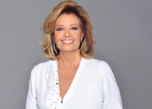 Rosario Flores Instagram - Hoy se nos ha ido #Mariateresacampos una profesional maravillosa y un ser humano excepcional. Muchísimas gracias por todo tu cariño y por tu amor al trabajo y a todos nosotros. Muchísimas gracias Teresa, todos te llevamos en nuestro corazón!!!