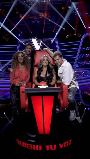 Rosario Flores Instagram - 😎 ¡Ha llegado el momento de la verdad! 

🏁 ESTA NOCHE a las 22 horas arranca el juego.

🎙️✌️ ¿Preparados para la nueva temporada de #LaVozKids?