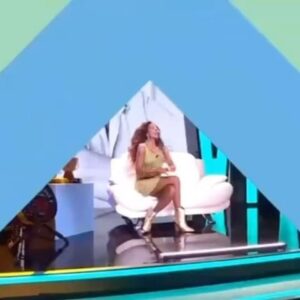 Rosario Flores Instagram - Gracias a @carlosvives porque es el más bonito y el mejor artista del mundo, me encanta compartir con él la música #Telodigotodynotedigona #Latierradelolvido #Carlosvives
