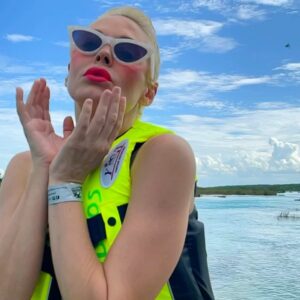 Rose McGowan Instagram - To all who are being held hostage by your governments, I am sorry. Freedom can be found, but not in most countries I’ve lived in. When you can, if you can, I recommend getting out any way you can. Today I enjoy freedom after years in golden handcuffs. I live with less and have so much more.
