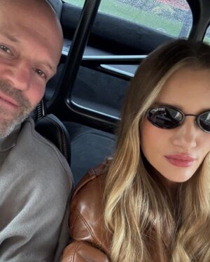 Rosie Huntington-Whiteley Instagram - iykyk 🤍 my day one @jasonstatham