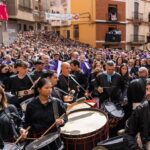 Rozalén Instagram – La ROMPIDA de L’Alcora 💞😭
Esto hay que vivirlo.
Aún me vibra fuerte el pecho. 
Qué honor que nos hagáis partícipes de una tradición tan emocionante… 
En julio os devolveremos todo este Amor 🥺🙏

#Rompida #Tambor #SemanaSanta #Tradición