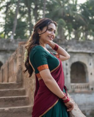 Ruhani Sharma Instagram - Mee Telugu Ammayi 🦋 
.
.
.
.
.
📸 @pranil_chintewar 
Mua @makeuphairbyrahul 
Stylist @anushapunjala 
Saree @kushalethnix 
Assisted by @sai_mad_max1