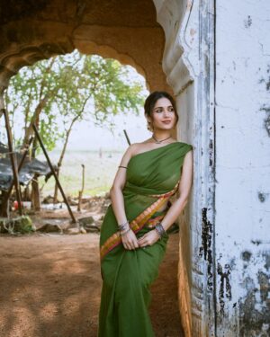 Ruhani Sharma Instagram - So happyyyy  to bring my creative vision to life! 🚀 Grateful for an amazing team that turned my wild ideas into reality. Their dedication and hard work made this journey a joy. 🙌 #DreamTeam 
.
.
.
.
.
📸 @shaktismaran 
Mua @makeuphairbyrahul 
Stylist @__.gunjan.__ 
Assisted by @sai_mad_max1