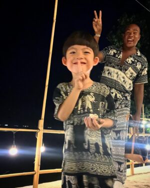 Rusameekae Fagerlund Instagram - ”ดินเน้ออออออคราบบบบ….มีเด็กพลังงานล้น…😵‍💫 @ssrirachahotel ”
