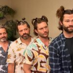 Ruth Connell Instagram - #BTS with these Turkeys 🦃 Grateful for it all 🩷🩷🩷🩷