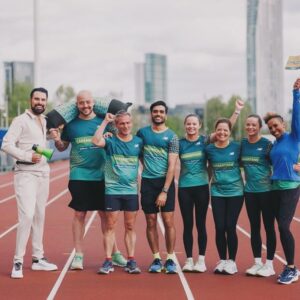 Rylan Clark Instagram - 💚 I’m really proud to be supporting #TeamSamaritans, and be a cheerleader for this year’s @londonmarathon runners who are raising money for this incredible charity alongside the beautiful @damekellyholmes . The fact that @samaritanscharity is able to respond to calls for help and be there for absolutely anyone who is struggling, to listen to them without judgement and offer their support at any time of day, every day of the year is amazing. Good luck to all the runners - I’ll be cheering from the sidelines
