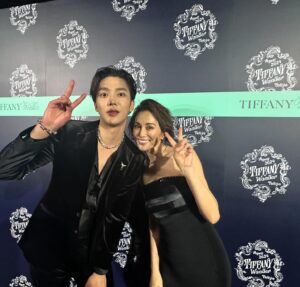 Ryoko Yonekura Instagram - ロウンさんともお会いできて、久しぶりに韓国語をちょびっと話せました！
한국어를 많이 잊었다😅

@tiffanyandco 
@ewsbdi 
#멋지다
#素敵な出会い
#楽しい会話