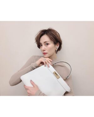 Ryoko Yonekura Instagram - Peekaboo ISeeUで素敵な１日を
⁡
⁡Have a nice day with Peekaboo ISeeU

#FendiPeekaboo #InLoveWithMyPeekaboo
#Fendi
@fendi
@mrkimjones @silviaventurinifendi @delfinadelettrez