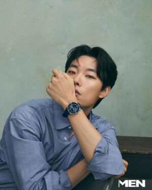 Ryu Jun-yeol Instagram - ⌚

@blancpain1735 
@mennoblesse_official
Photographer @kimheejune 
Stylist @hye_young_style 
Hair @iljung_lee 
Make up @kangyoonjin_

#블랑팡 #blancpain #피프티패덤즈 #fiftyfathoms