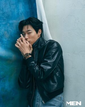 Ryu Jun-yeol Instagram - ⌚

@blancpain1735 
@mennoblesse_official
Photographer @kimheejune 
Stylist @hye_young_style 
Hair @iljung_lee 
Make up @kangyoonjin_

#블랑팡 #blancpain #피프티패덤즈 #fiftyfathoms