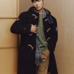 Ryu Jun-yeol Instagram - 🐎🎄🎁 Photographer @parkjongha Stylist @hye_young_style Hair @iljung_lee Make up @ansunghee7777