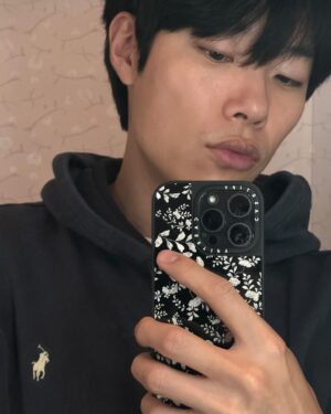 Ryu Jun-yeol Instagram - Caption.