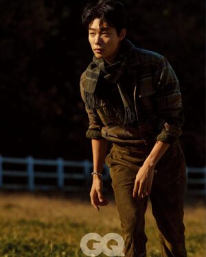 Ryu Jun-yeol Instagram - Man of the year. 
@ralphlauren 
Photo @ahnjooyoung_ 
Stylist @hye_young_style
Hair @iljung_lee
Make up @ansunghee7777 
@gq_korea
