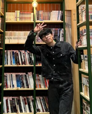 Ryu Jun-yeol Instagram - 1️⃣월