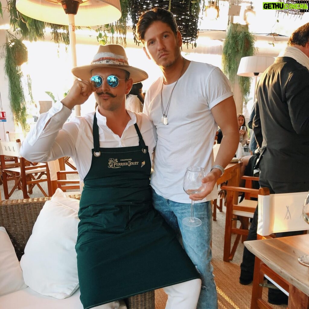 Sébastien Dubois Instagram - With Mr.Perrier-Joüet 🍾#festival #cannes #champagne