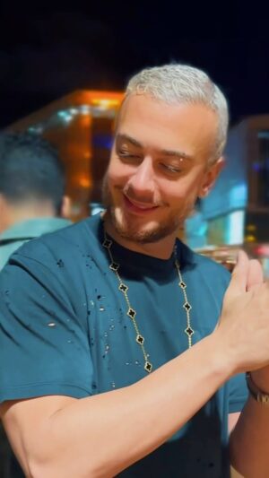 Saad Lamjarred Instagram - #carrousel_challenge let’s set it up on fire 🔥 @enesse #saadlamjarred1 #الله_يبارك_فعمر_سيدي #love_my_fans_forever_and_ever #love_and_respect_your_parents @simonasrollah @hnnasrollah