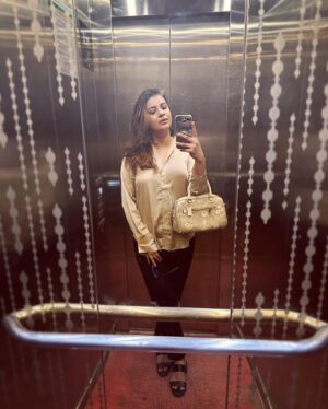 Sabnam Faria Instagram - 