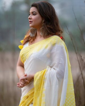 Sabnam Faria Instagram - Spring
.
.
.
.
.
.
.
.
.
#endlessfaces  #igpodium_portraits #shutterstock  #pixel_ig #pixelart  #yourvisiongallery #theportraitpr0jectject #clickports #photos_dailydose #portrait_ig #agameoftones #featurepalette  #portraitfestival  #theportraitbazaar #top_portraits #girly_portraits  #portraitsofficial #portraitvision #portraitgreatness #portraits_mf #globe_people #theportraitcentral 
#portrait_shots 
#bleachmyfilm #777luckyfish #portraitpage  #portraitmood #people_infinity #portraitphotography #artofvisuals
