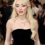 Sabrina Carpenter Instagram - I’m working late