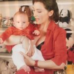 Sabrina Salerno Instagram - Sto pensando di tagliare i capelli corti… come qualche anno fa ..💇‍♀️