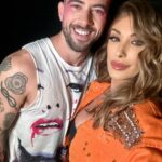 Sabrina Salerno Instagram - Tonight on @bailacomopuedas_tve Cosa succederà?!? Non importa cosa balli e nemmeno come balli, se ti rende felice balla e basta!!! Così è stato per me… legamenti a parte… #spain🇪🇸 @zeppelintv