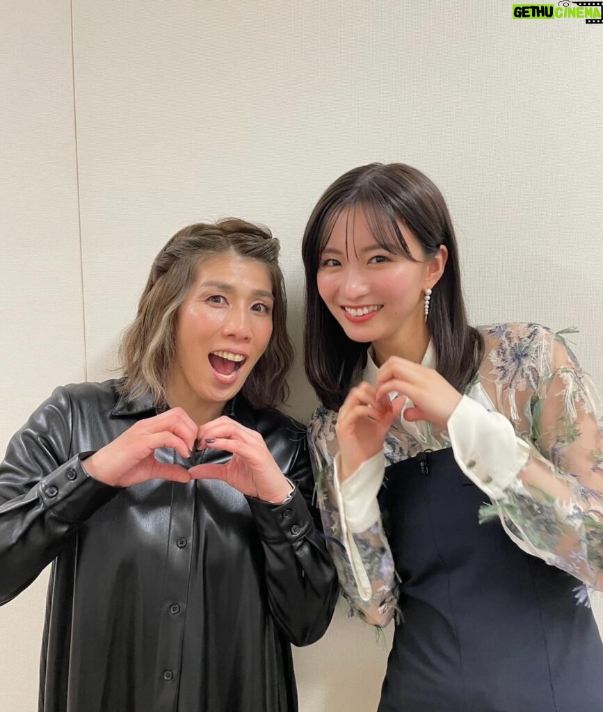 Sae Okazaki Instagram - 4/1(月) 19:00～20:59 フジテレビ「ネプリーグ」に出演させて頂きます。 春ドラマチームで参戦しています！ はじめましてのチームワーク それもまた面白かったです😂 写真は吉田沙保里さんと🫶 アスリートチームの皆さんのメンタル、本当勉強になりました！笑 #ネプリーグ #春のドラマチーム #吉田沙保里　さん