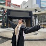 Sae Okazaki Instagram - 「アイのない恋人たち」クランクインして数日経ちました！ チームで寒さに負けずに頑張っています💐 大晦日。 最近暖かい日が多かったからか大晦日、、？て感じなのですが。 今年も終わってしまいますね🌆 2024年良いスタートを切れるよう、体調を整えてまた頑張ろうと思います！ 皆さんも！体調には気をつけて！！ ゆっくり休んでください🕊️ 良いお年を！！ #2023 #大晦日 #らしいですね #笑 #良いお年を！