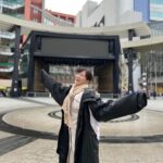 Sae Okazaki Instagram - 「アイのない恋人たち」クランクインして数日経ちました！ チームで寒さに負けずに頑張っています💐 大晦日。 最近暖かい日が多かったからか大晦日、、？て感じなのですが。 今年も終わってしまいますね🌆 2024年良いスタートを切れるよう、体調を整えてまた頑張ろうと思います！ 皆さんも！体調には気をつけて！！ ゆっくり休んでください🕊️ 良いお年を！！ #2023 #大晦日 #らしいですね #笑 #良いお年を！
