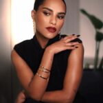 Saffron Hocking Instagram - ❤️🖤 @giorgioarmani Makeup by @babskymakeup using @armanibeauty Hair by @joepickeringtaylor Jewellery @886royalmint