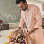 Sagarika Ghatge Instagram - Eid Mubarak from us to you all Outfit @akuteeindia