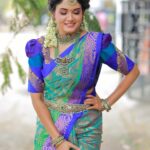 Sai Gayatri Instagram – 🧿💚
.
MUA ,HD & SAREE DAPE @honeylang_makeup_artist 
BLOUSE @tanu_designer_studio 
JEWELLERY @new_ideas_fashions 
PC @evidencemaker
.
#beinganu #NNK