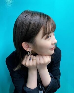 Sairi Ito Instagram - おはようございます🌞
かわいいお洋服情報が
再び溜まってしまったので
朝からご紹介させて頂きます😈💓

❶ つけ襟
ジャケット
スカート
@ruri.w_official
イヤカフ
リング
@tblt_e

❷ ワンピース
@ys_theofficial
シャツ
パンツ
@shuna___official
パンプス
@dianashoespress

❸ ジャケット
ワンピース
@ys_theofficial
ブーツ
@manacraftshoes
イヤカフ
@duedonne.jewelry 
@higashiyamapr
リング
@agu_accessories

❹ ワンピース
@wcashmere.official
シースルートップス
@near.nippon_official
イヤカフ
バングル
@eney_jewelry
ブーツ
@manacraftshoes