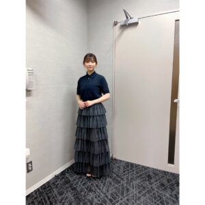 Sairi Ito Instagram - 溜まっていた素敵お衣装コーナー👗❣️

「おはよう日本」
ニット
スカート
@lanvin_en_bleu_womens
#LANVINenBleu
ブーツ
@quartierglam
イヤリング
@garni_official
#GARNI

「ジュラシックワールドイベント」
トップス
スカート
@millanni
@dressunreve
サンダル
@yelloshoes_official
イヤリング
@la_chiave_jewelry

「夜マックイベント」
ブラウス
@kohslickucrro
パンツ
@wacca_official
@dressunreve
イヤリング
@la_chiave_jewelry
サンダル
@daniella_and_gemma

「あなたに聴かせたい歌があるんだ試写会」
トップス
スカート
@beautifulpeople_officialsite
 サンダル
@jimmychoo
イヤリング
@mikufukamitsu
リング
@shisui_water
@higashiyamapr

「ジュラシックワールド取材」
トップス
@___shiio___
ワンピース
@eslow__
イヤリング
@ten.isetan

続く…