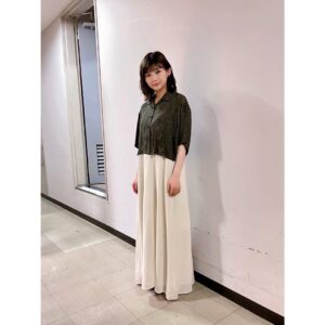 Sairi Ito Instagram - 溜まっていた素敵お衣装コーナー👗❣️

「おはよう日本」
ニット
スカート
@lanvin_en_bleu_womens
#LANVINenBleu
ブーツ
@quartierglam
イヤリング
@garni_official
#GARNI

「ジュラシックワールドイベント」
トップス
スカート
@millanni
@dressunreve
サンダル
@yelloshoes_official
イヤリング
@la_chiave_jewelry

「夜マックイベント」
ブラウス
@kohslickucrro
パンツ
@wacca_official
@dressunreve
イヤリング
@la_chiave_jewelry
サンダル
@daniella_and_gemma

「あなたに聴かせたい歌があるんだ試写会」
トップス
スカート
@beautifulpeople_officialsite
 サンダル
@jimmychoo
イヤリング
@mikufukamitsu
リング
@shisui_water
@higashiyamapr

「ジュラシックワールド取材」
トップス
@___shiio___
ワンピース
@eslow__
イヤリング
@ten.isetan

続く…
