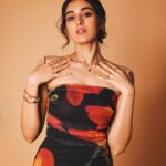 Sakshi Vaidya Instagram - a little red something 🥀🍷 . . . Styled by - @ashwin_ash1 & @hassankhan_3 Asst by - @stylebyannapurna @avinash_kajjam Jewelry- @houseofqc Shot by - @pranav.foto