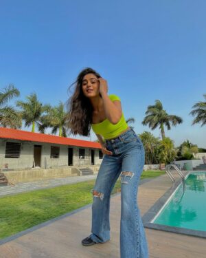 Sakshi Vaidya Instagram - I’m loving these hues ☺️ #weekendvibes