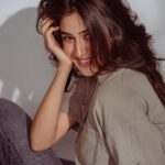 Sakshi Vaidya Instagram - sending my smiles through the lens 🥰 . . . . Shot by- @puchi.photography