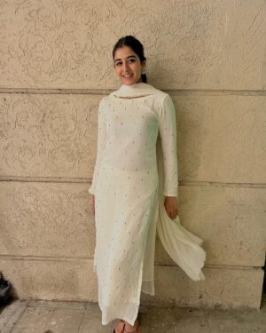 Sakshi Vaidya Instagram - Happy Diwali! 🪔💕 #2023