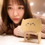 Sakurako Ohara Instagram - 顔真似してます笑 我が家に“こはぎ”が来てくれました🥺✨ “おはぎ”Tシャツをみてキュンとしてから、まさかこんな日が来るとは… 可愛い可愛い、、メロメロです🥹♡ 大切にします😌 ありがと、ゆーやさん！ 明日はいよいよ千秋楽。。 寂しすぎます。 素敵なキャスト、スタッフさんに出会えたことに感謝でいっぱいです。 最後まで、「シラの恋文」宜しくお願いします！ #宮下雄也 さん #シラの恋文