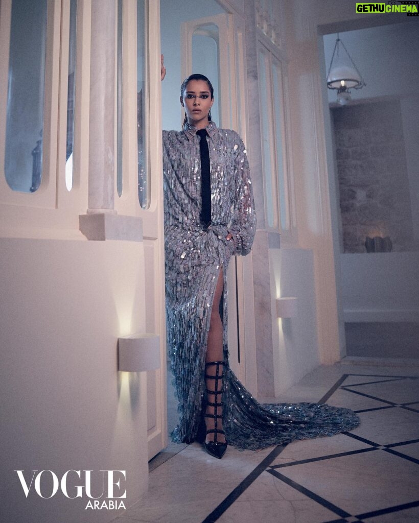 Salma Abu Deif Instagram - Valentino’s “Black Tie'' collection — seen this month in the pages of Vogue Arabia on none other than two of the region’s most loved women, #BalqeesFathi and #SalmaAbuDeif — redefines conventional notions of uniformity, quite like the two women adorning them. Swipe for a closer look at some of the collection’s coolest pieces, and head to Vogue.me to take a deep dive into the thought process behind it. مجموعة "بلاك تاي" من "ڤالنتينو" –التي تستعرضها على صفحات ڤوغ العربية هذا الشهر أكثر امرأتين محبوبتين في المنطقة، وهما #بلقيس_فتحي و#سلمى_أبوضيف– تعيد تعريف المفاهيم التقليدية للتناغم، تمامًا مثل النجمتين اللتين ترتديانها. تصفحي الصور لإلقاء نظرة عن قُرب على عدد من أجمل قطع المجموعة، وتفضلي بزيارة موقعنا الإلكتروني للتعمّق في مراحل التفكير التي أسفرت عن ابتكارها. (Produced by #VogueArabia in partnership with @maisonvalentino) Photography: @sandra.chidiac Style: @cedrichaddad Hair: @remahjammoul Makeup: @moemaanieh Production: @danica.z.t Production manager: @terry_10 Talents: @balqeesfathi @salmaabudeif Location: @turath.eventspace