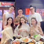 Sam Instagram - Những thiên thần áo trắng 🤪🤪
